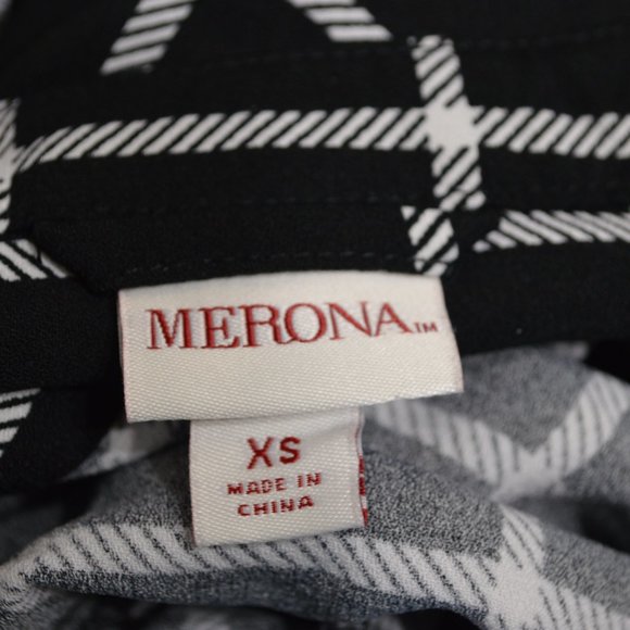 Women's Dress - Picture 4 of 4